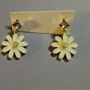 Daisy Drop Earrings - White Floral Drop Earrings